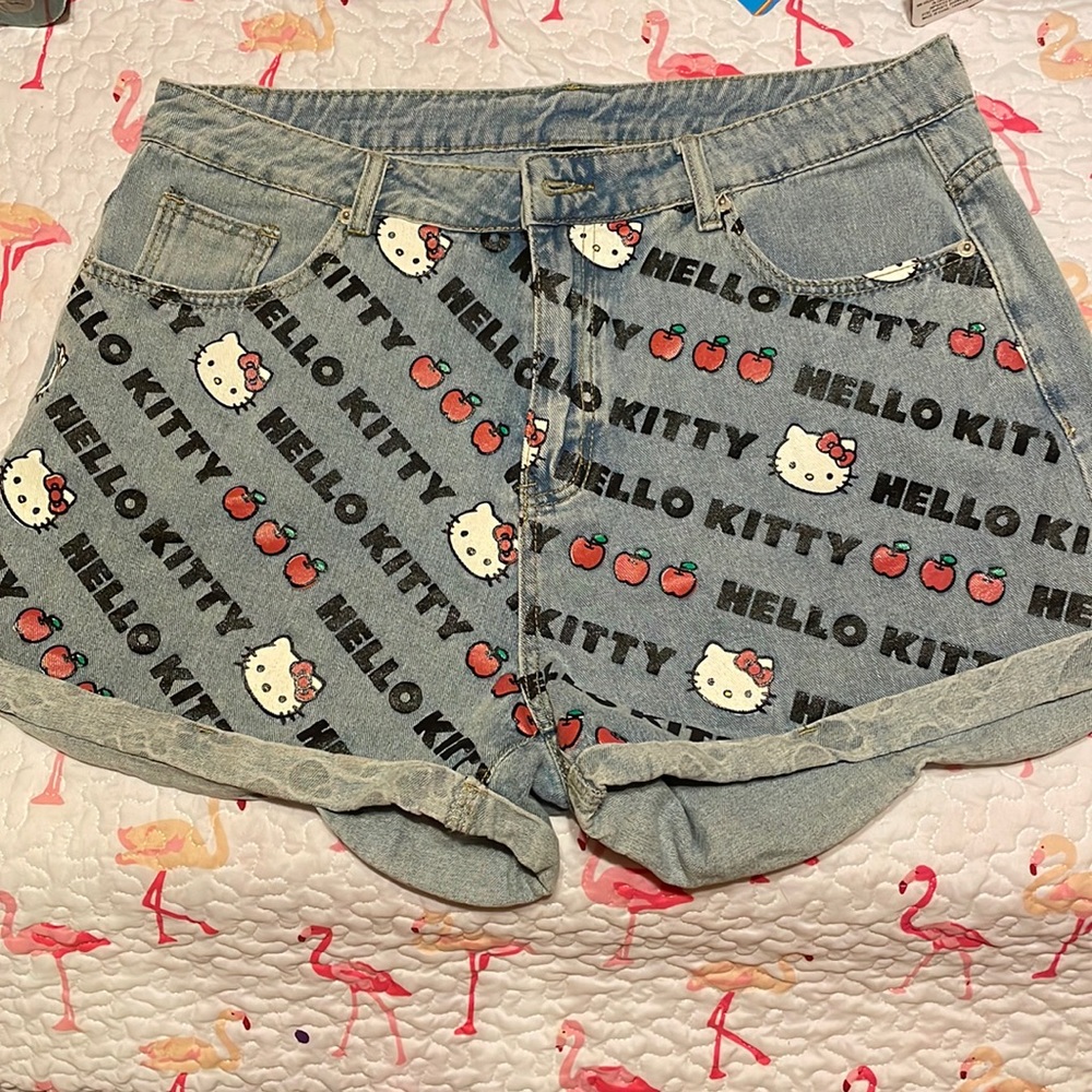 NWOT Hello Kitty X SHEIN Sanrio shorts